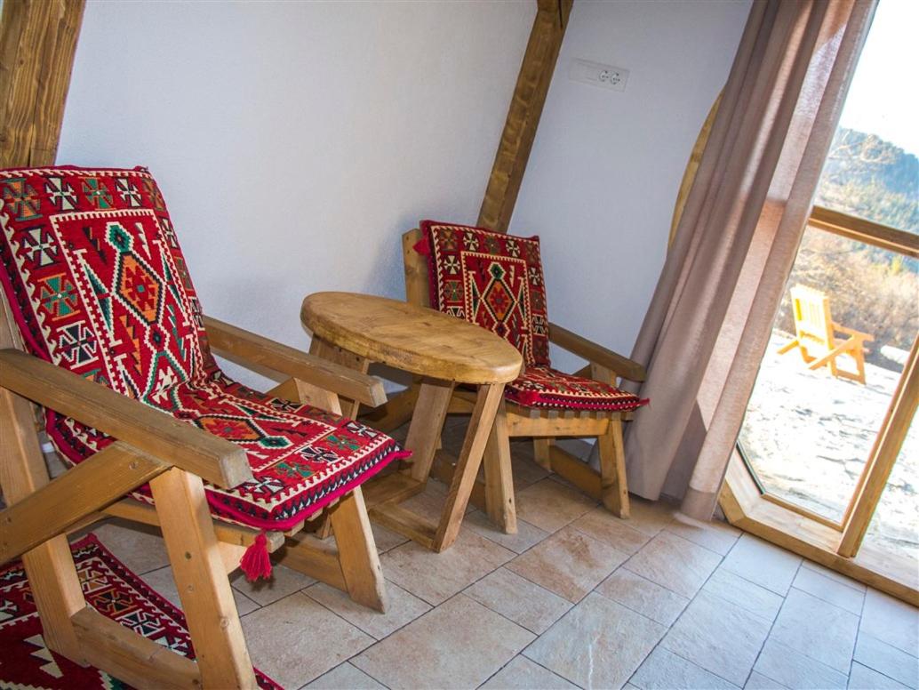 Mountain bungalows and a Hobbit House - Jazavčije Rupe - Housity