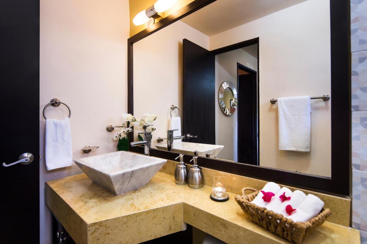 Coromuel Condo - Housity