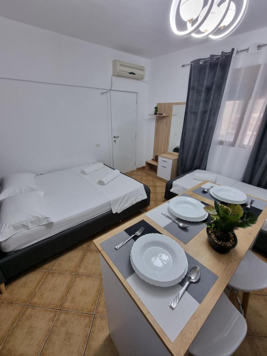 Studio Vlora - Housity