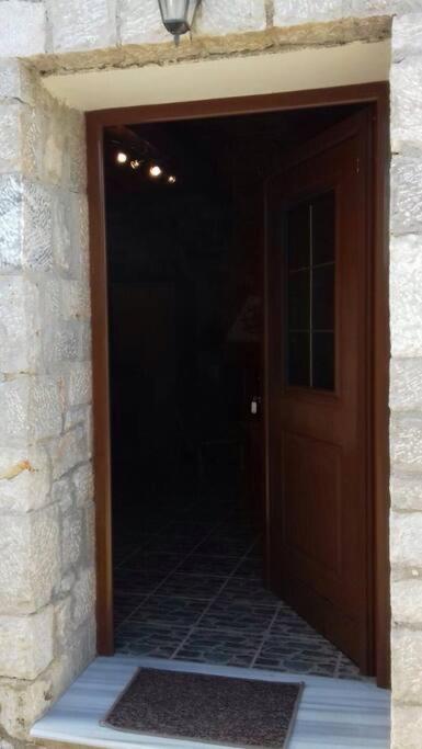 Aspa's Traditional House - Housity