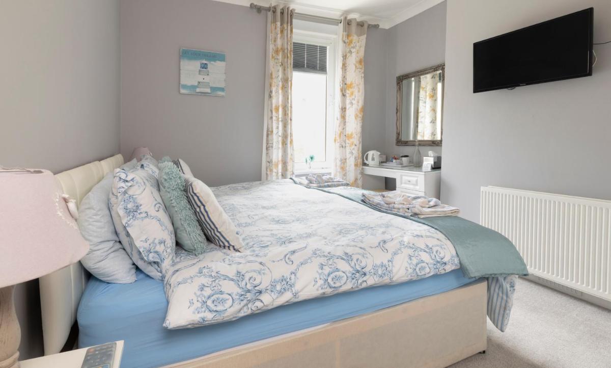 The Firs Bed and Breakfast - Hizvo