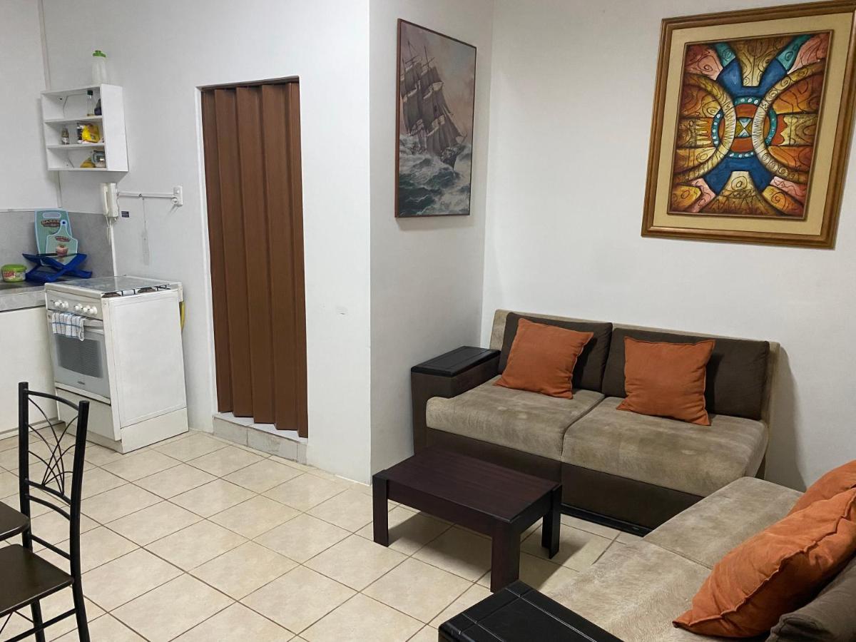 Departamento en el barrio Umiña, a una cuadra de playa Murciélago MANTA - Housity
