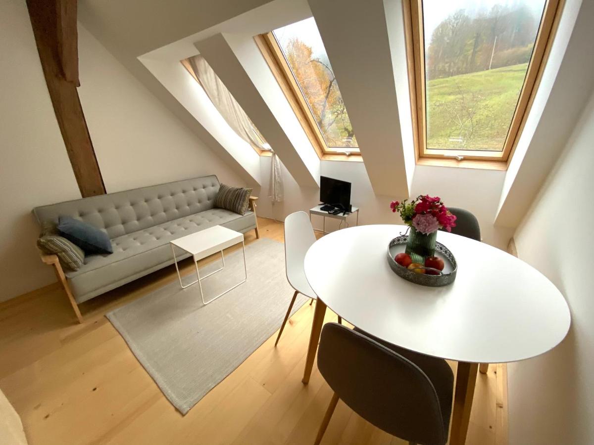 Mitterattweng-Florian und Monika Clodi - Housity