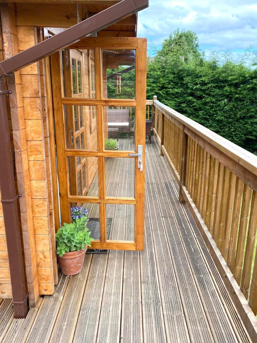 The Postage Stamp Cabin - Housity