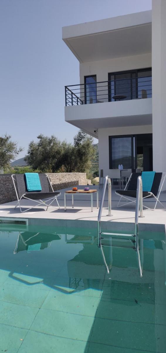 Ionian Sea Villas - Housity