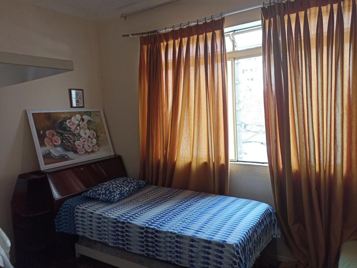 Quarto no Centro de Juiz de Fora - Housity