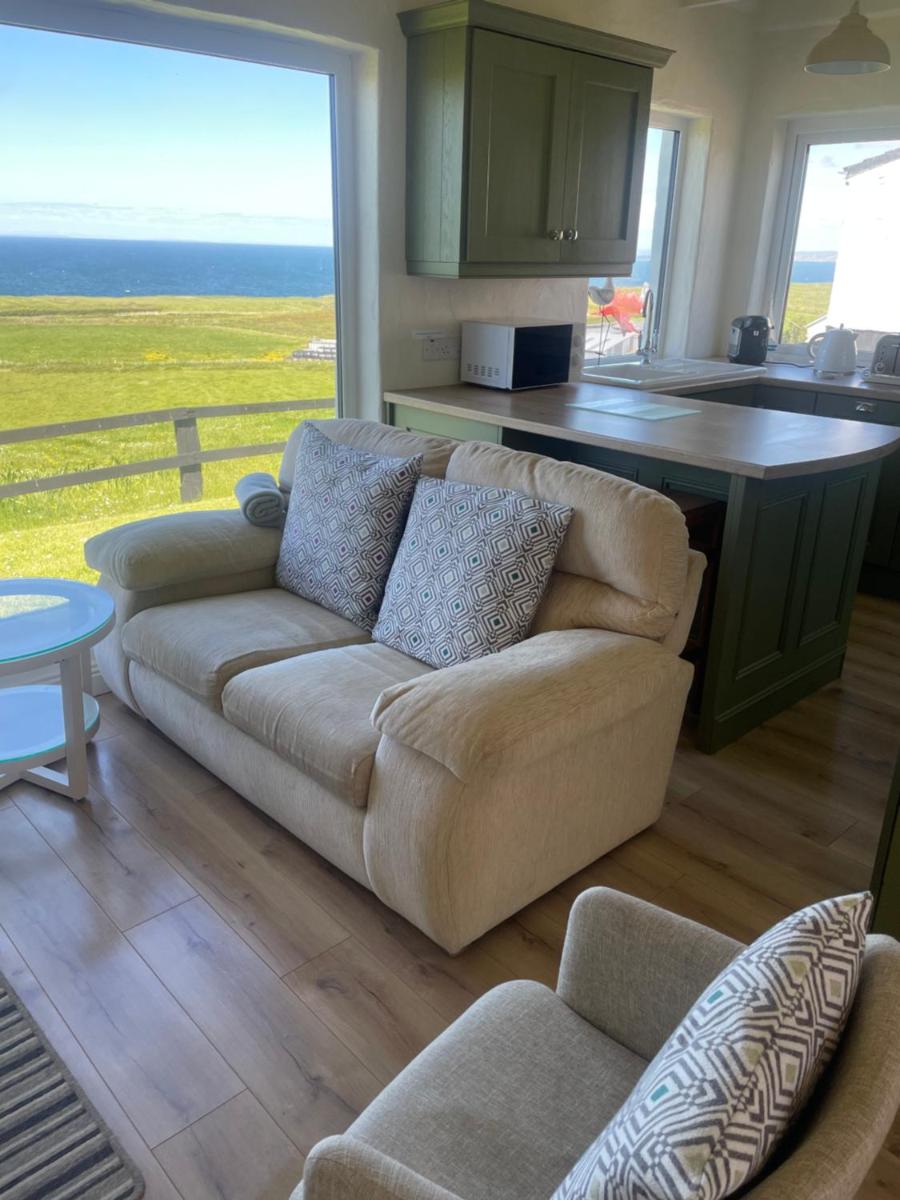 Claureen Cottage - Housity