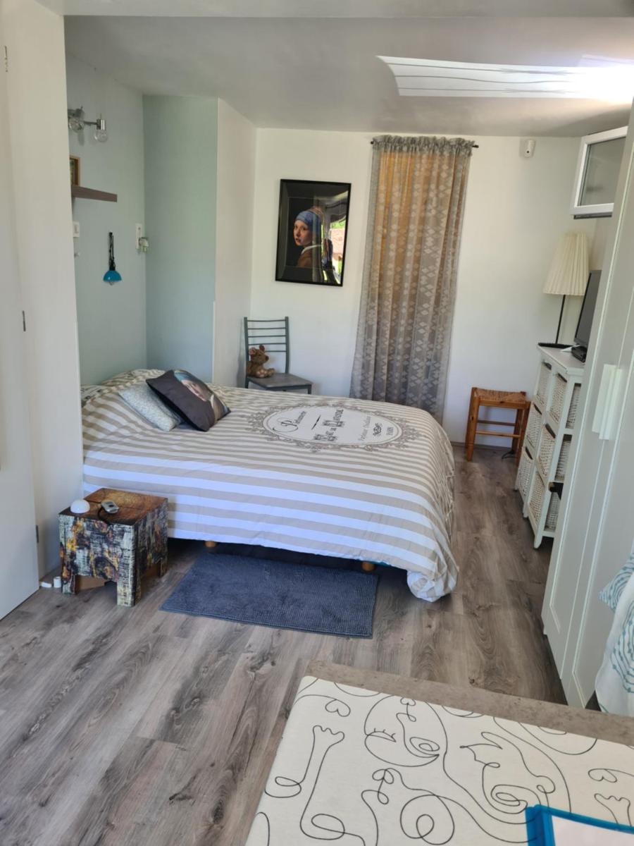 La Perle De Frayssinet-Le-Gélat - Chambre d'Hôtes - B&B - Housity