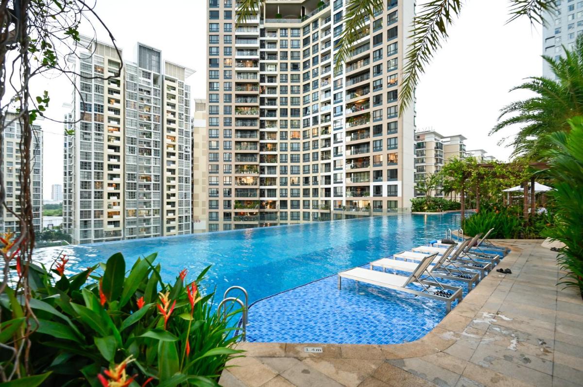 Estella Heights Saigon City View 2BR Apartment & Pool, Ho Chi Minh City - Hizvo