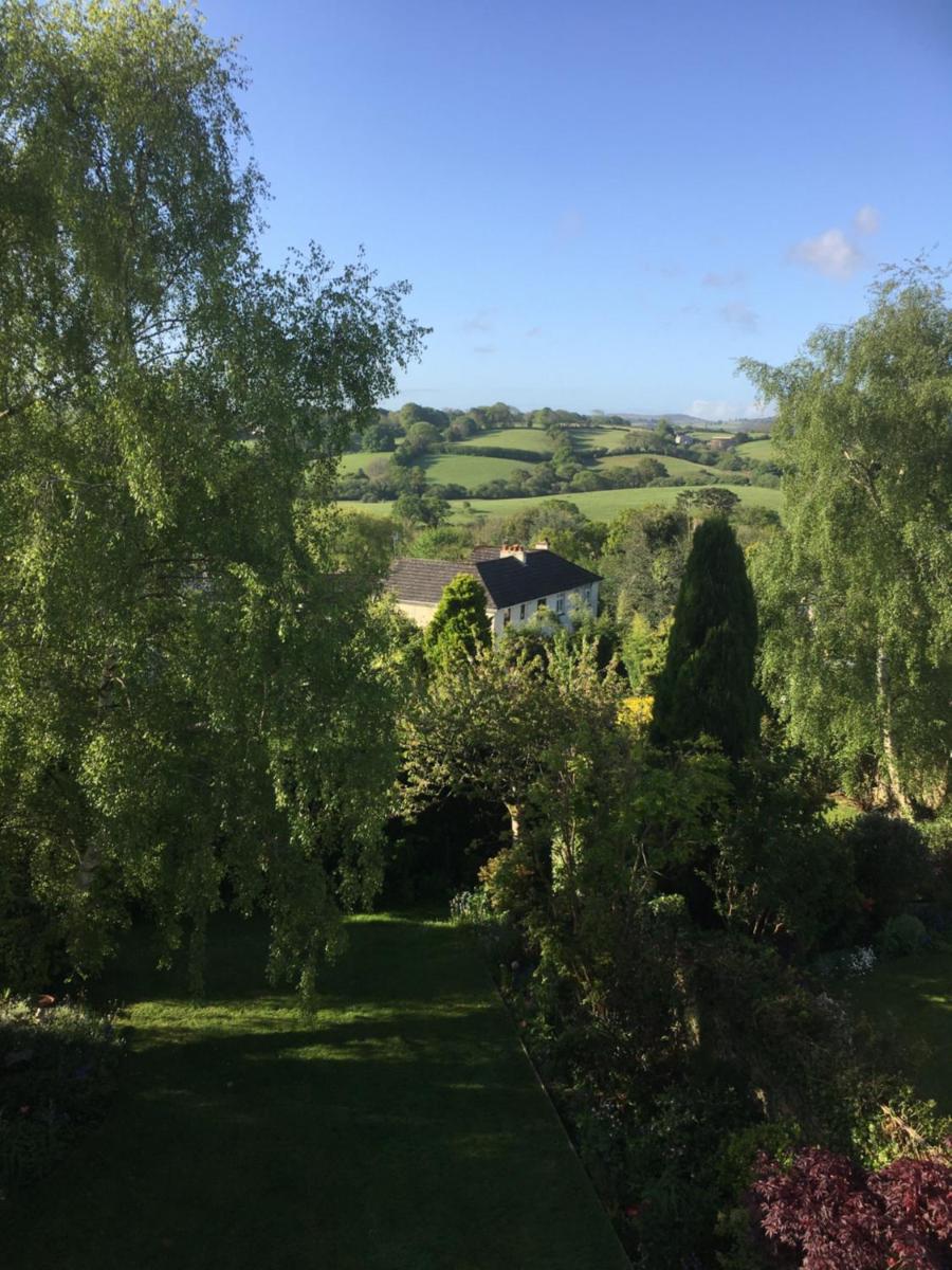 Cookshayes Country Guest House - Housity
