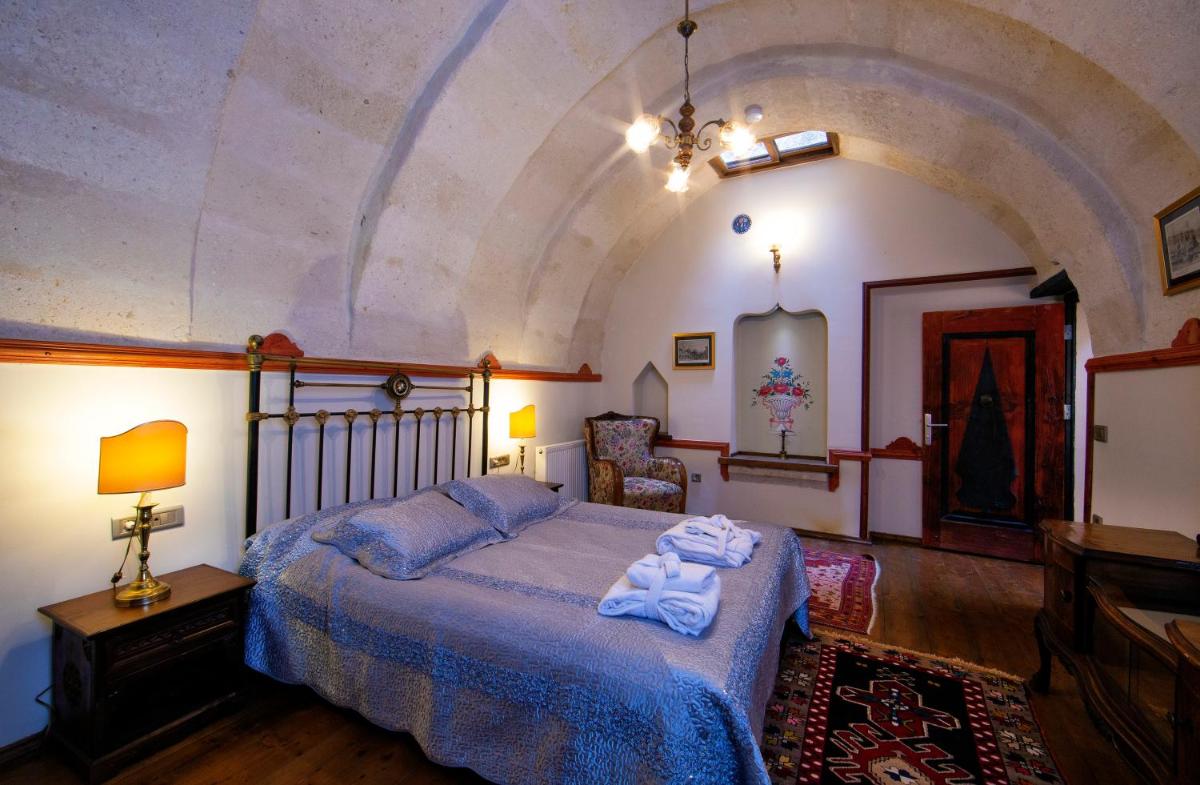 Kadievi - Housity