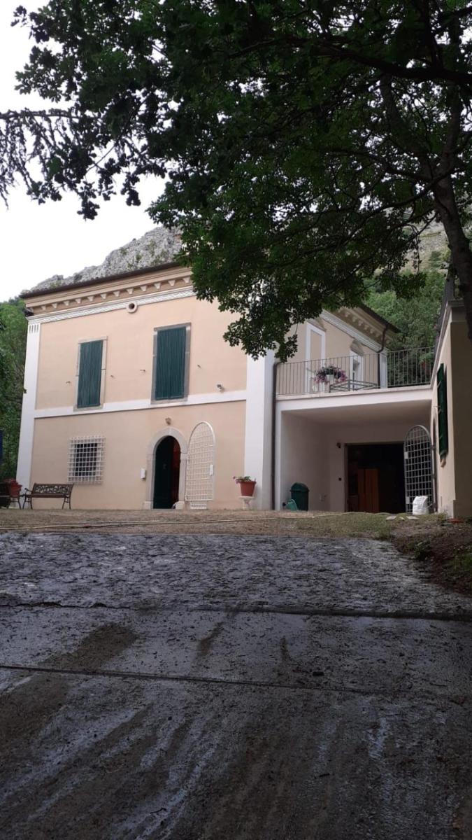 B&B Don Angelo Campobassi - Housity