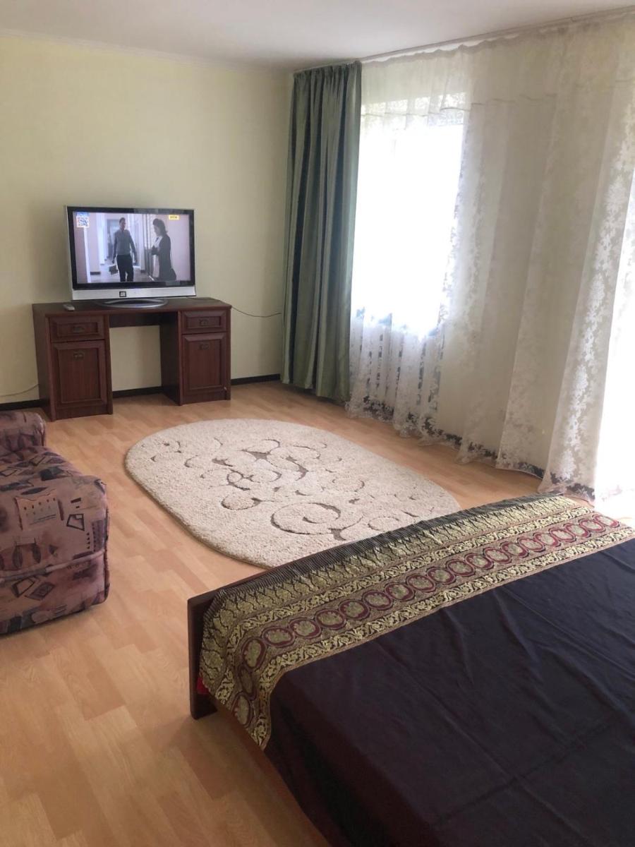 Квартира з виглядом на озеро - Housity