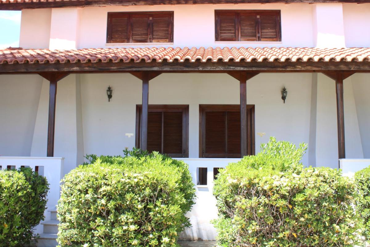 Candia House - Housity