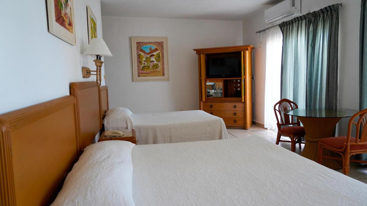 Tropicana Hotel Puerto Vallarta - Housity