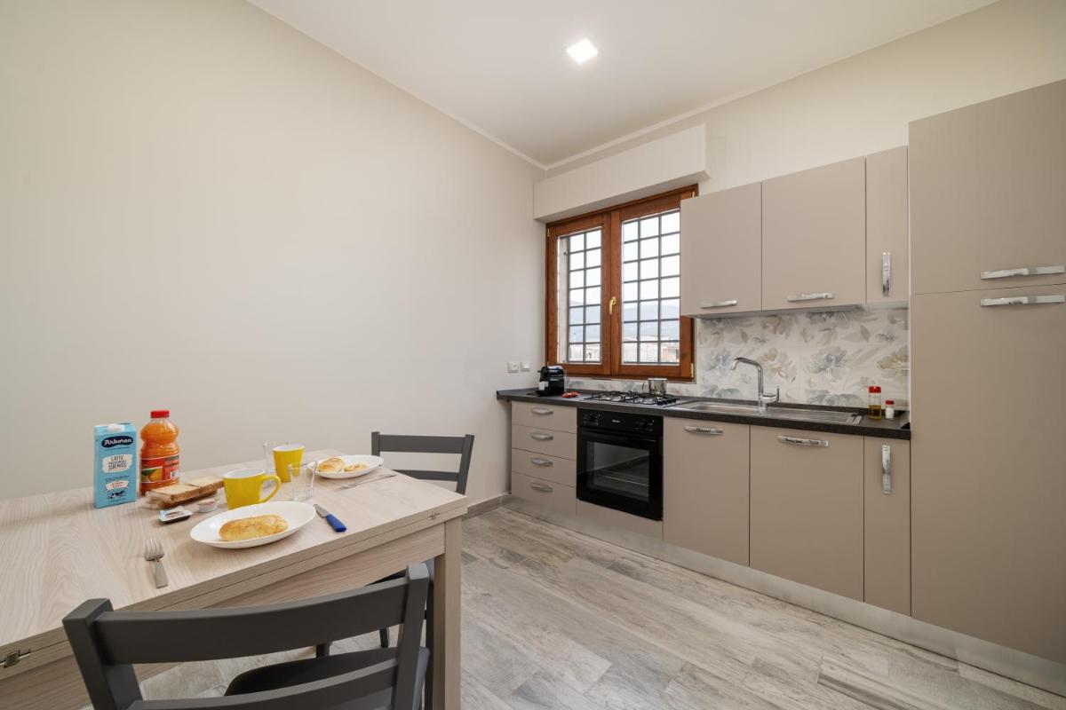 Van Gogh Apartments - Housity