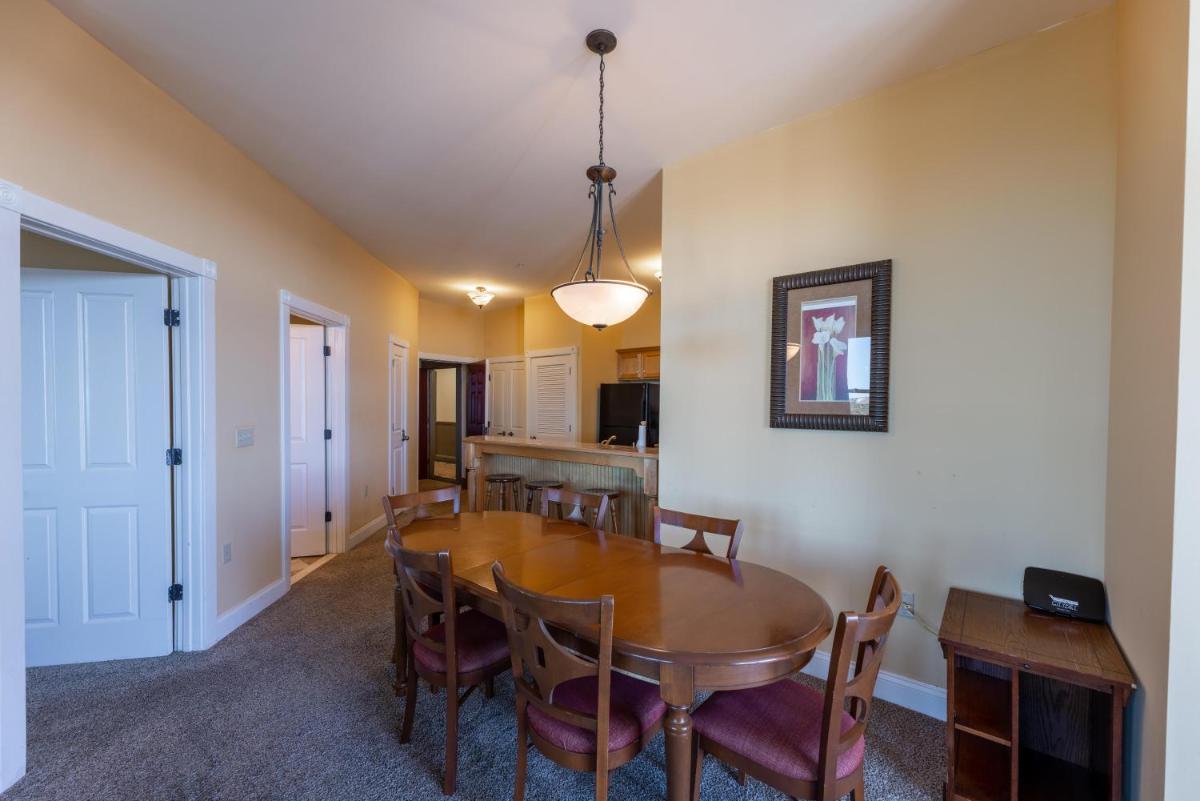 Seneca Unit 100 - Housity