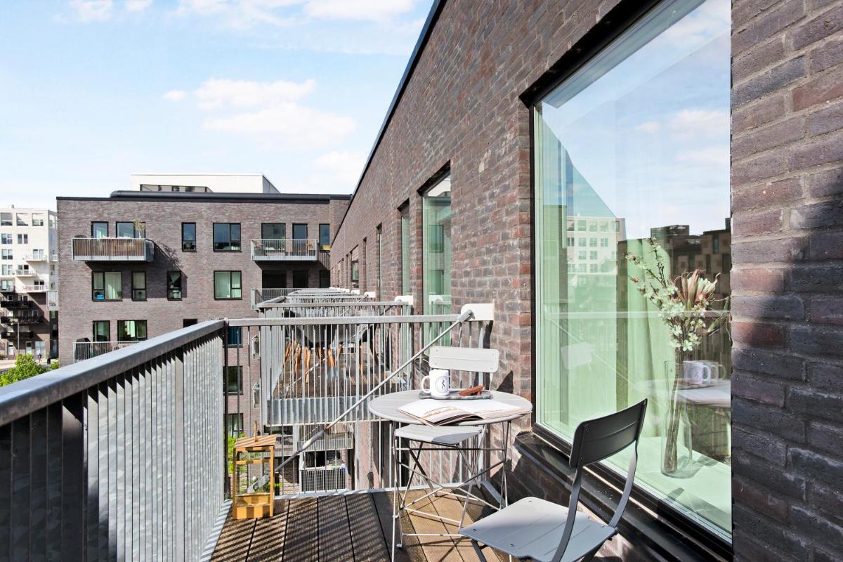 Suitetrails - Sanders Arena - Adorable Two-Bedroom Apartment Close to Metro Station