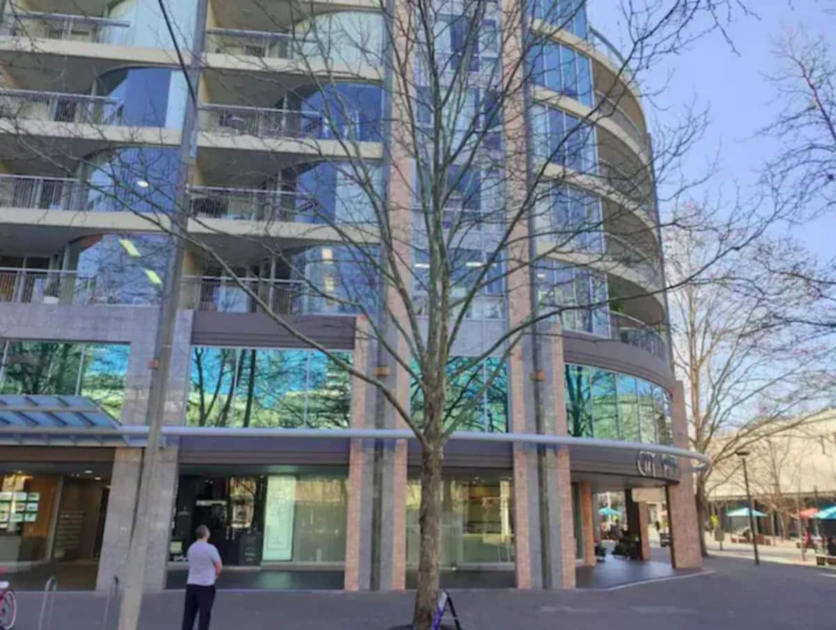 Dana-Charming One-Bedroom Apartment in City Center! - Housity