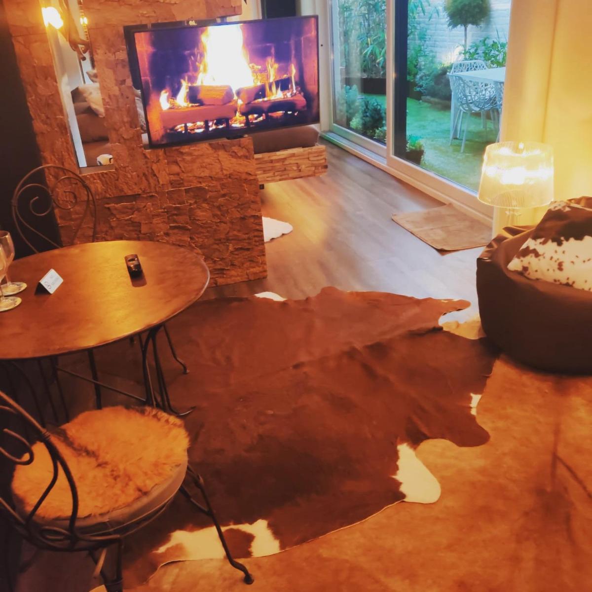 SUITE JACUZZI LIEGE - Housity