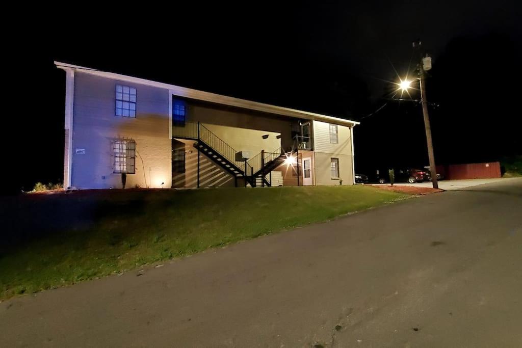 STEEL CITY Apt HOMES Apt # C - Housity