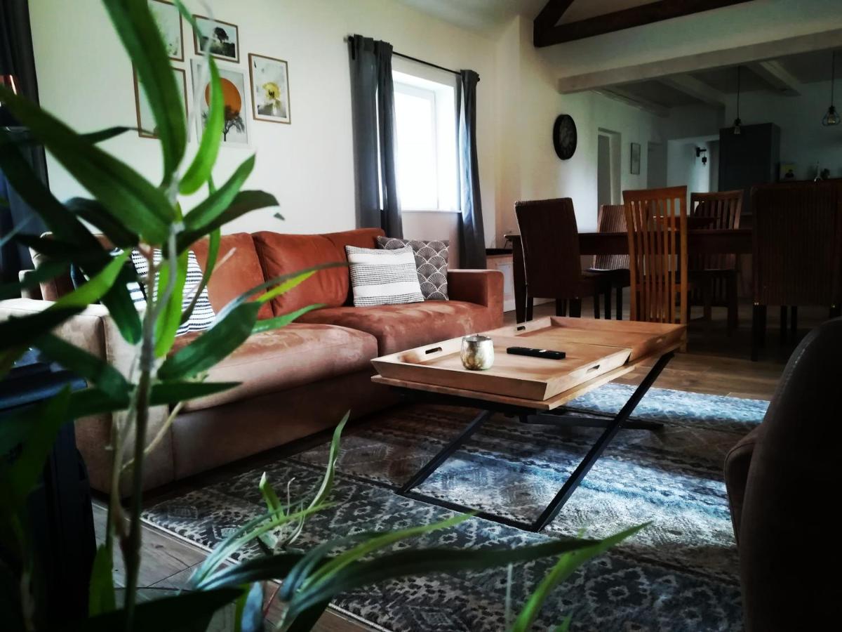 Florie Cottage - Housity