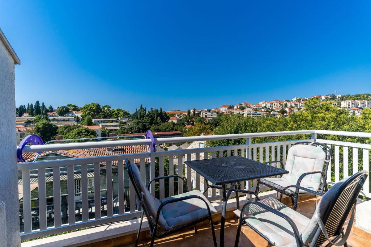 Apartments Princ Hrvoje - Housity