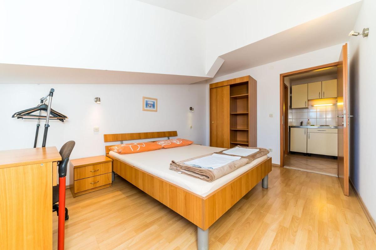 Apartments Princ Hrvoje - Housity