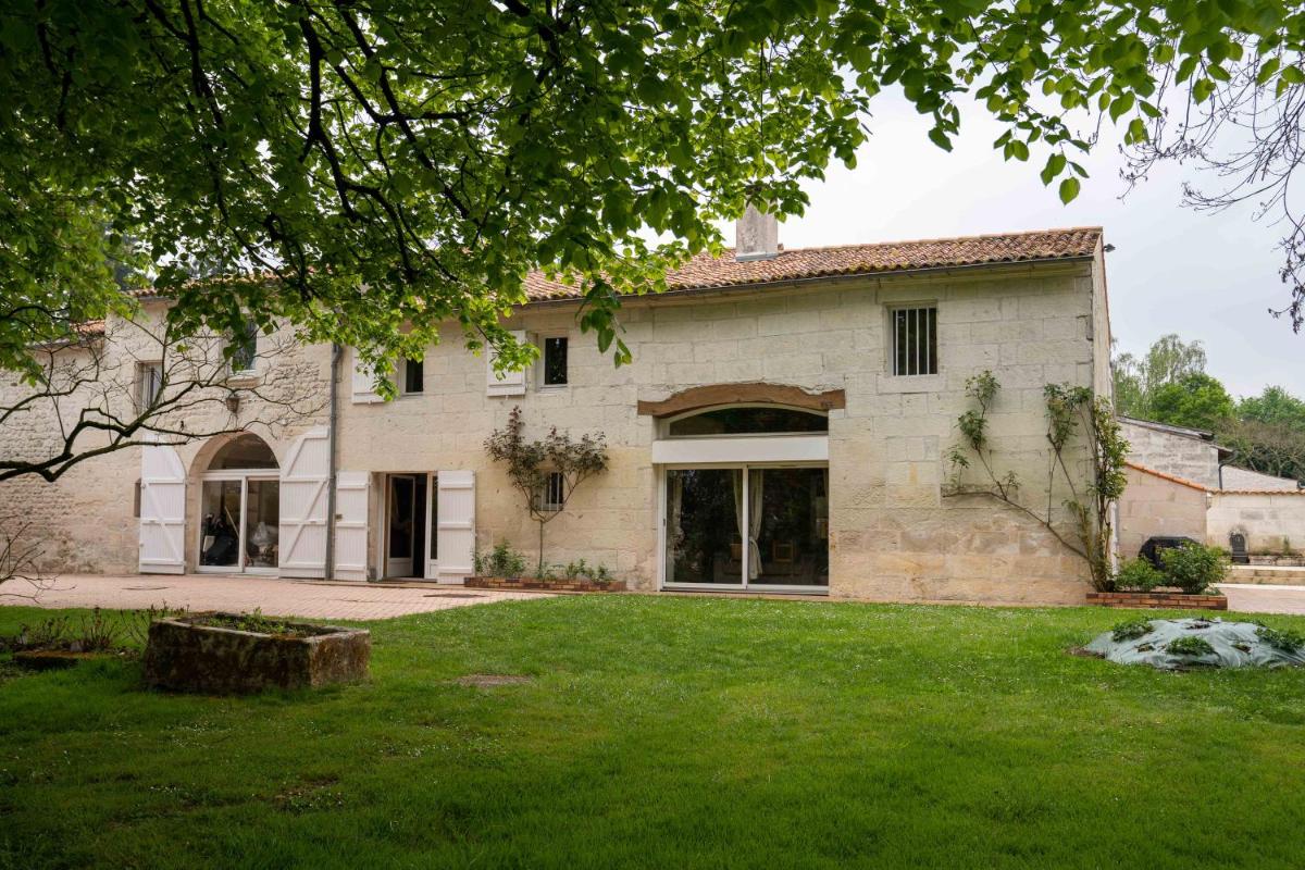 Magnifique domaine familial Des Fresneaux - Housity