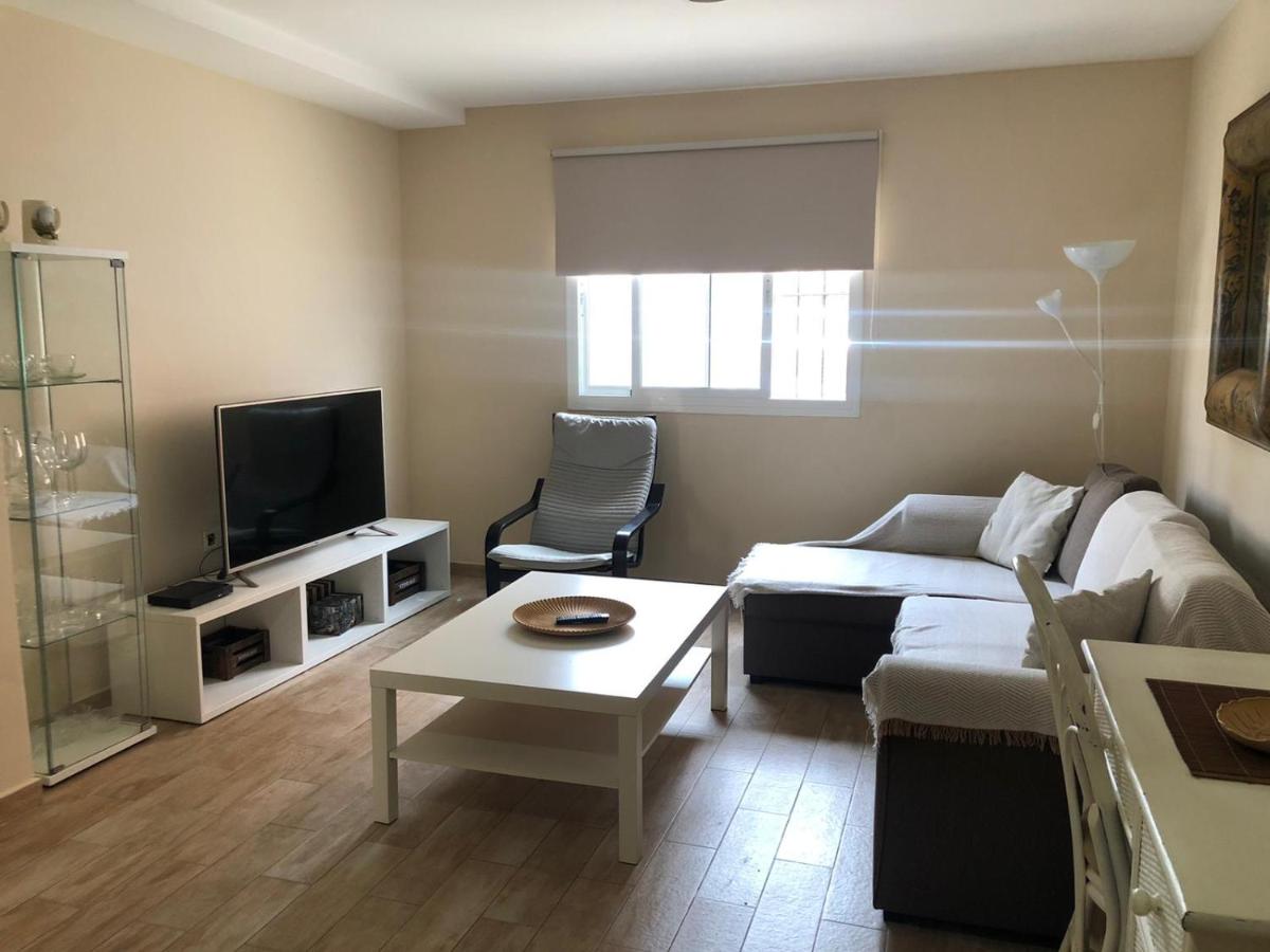 Apartamentos Albeniz - Housity