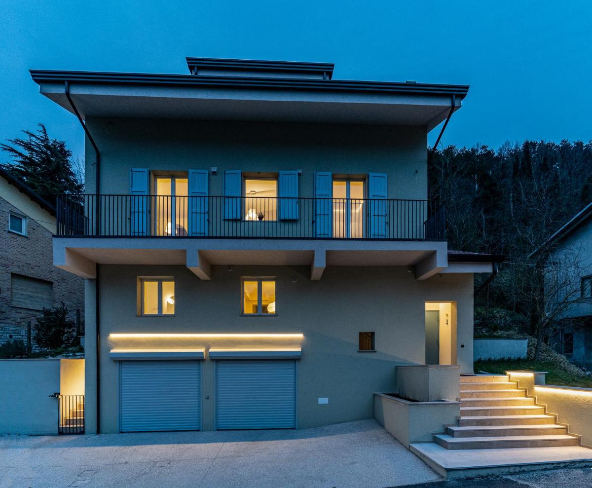 Cielo e Nuvole - Housity