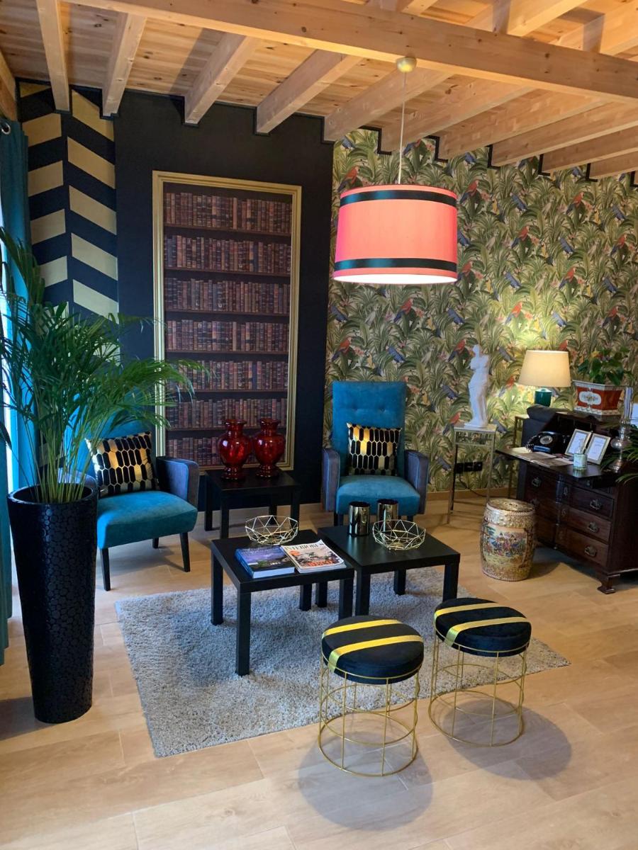 Largo da Rainha, Guesthouse - Housity