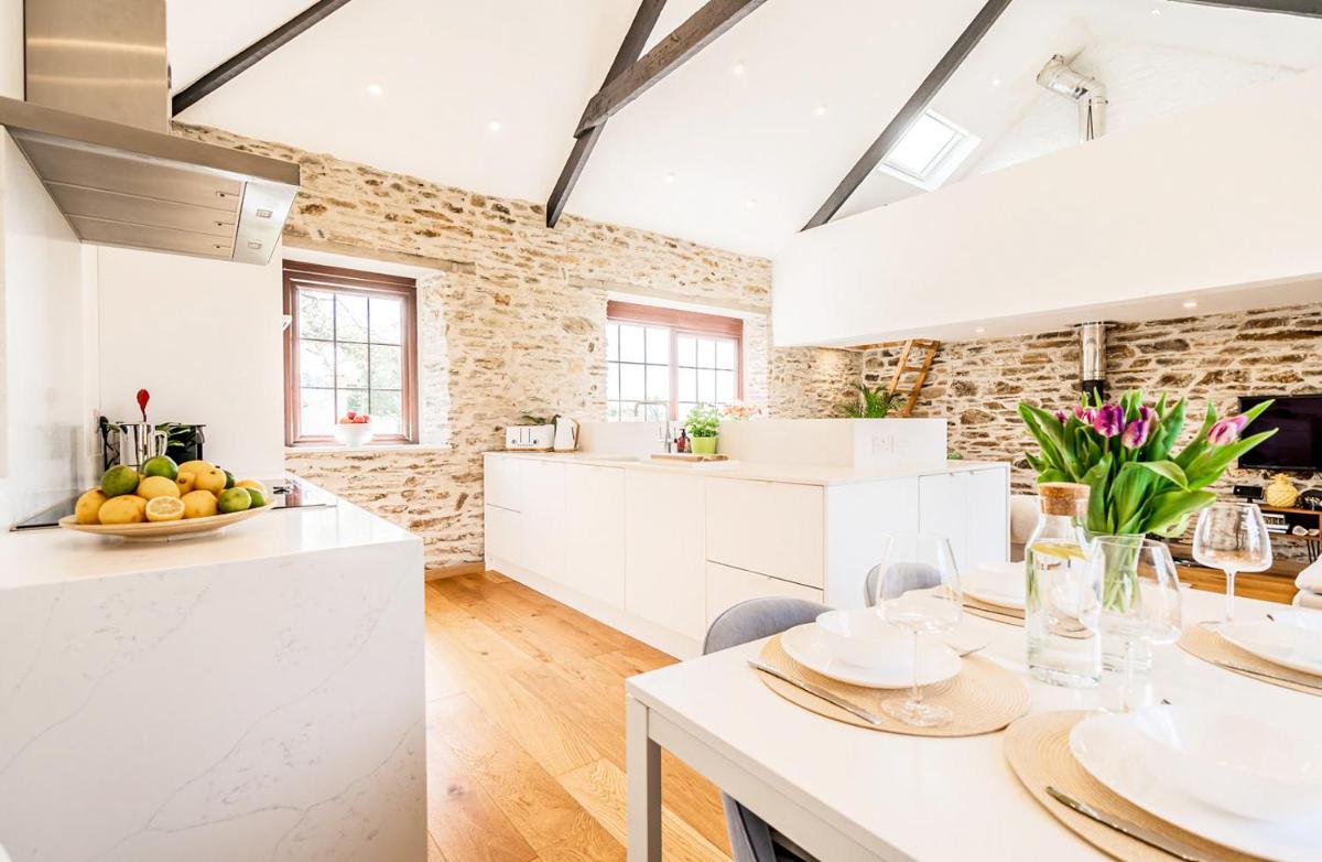 2 Bedroom Cottage to explore Cornwall - Housity
