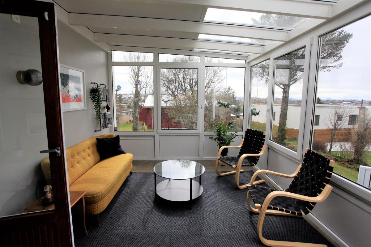 Beautiful family villa at Kopavogur - Housity