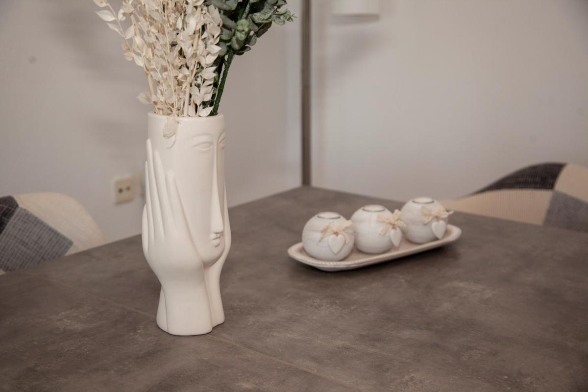 Meraki Beautiful apartment near the sea - Housity