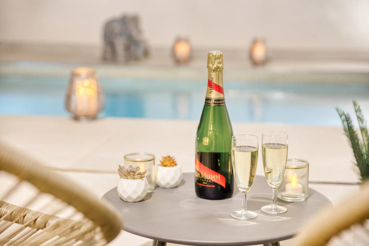 Luxury Collection & Resort® - Housity