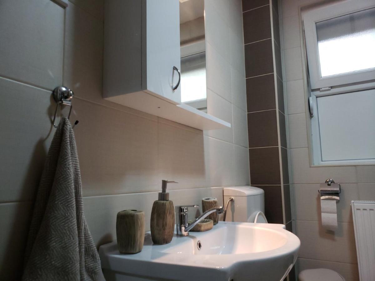 Leninova Apartment - Housity