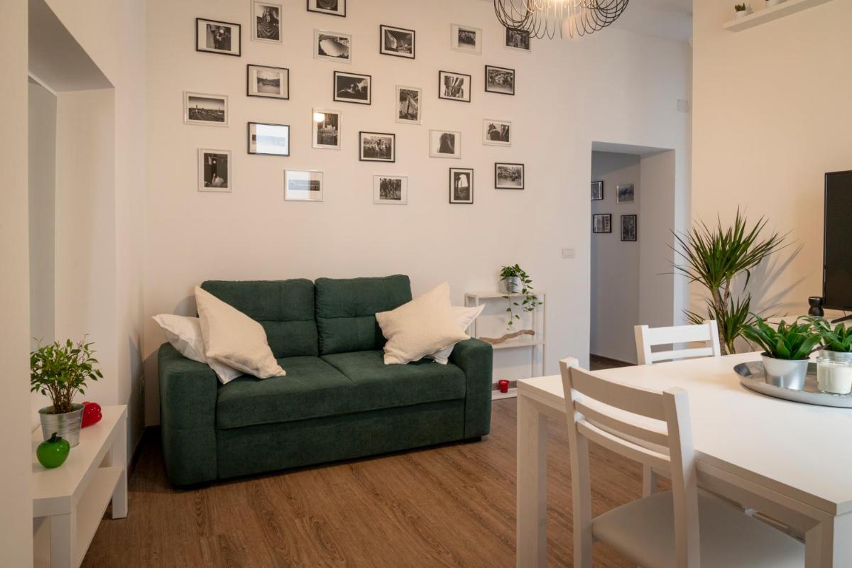 PORTA OVILE CIVICO 5 - Housity