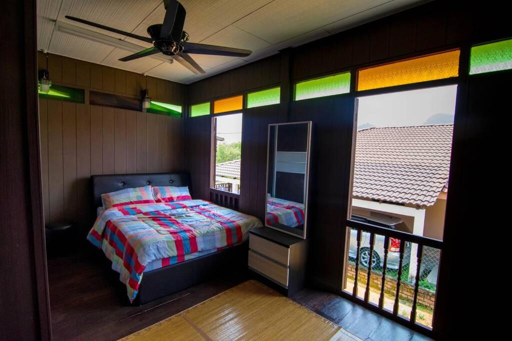 Teratak Inap near Lost World of Tambun, Ipoh Wooden House - Housity