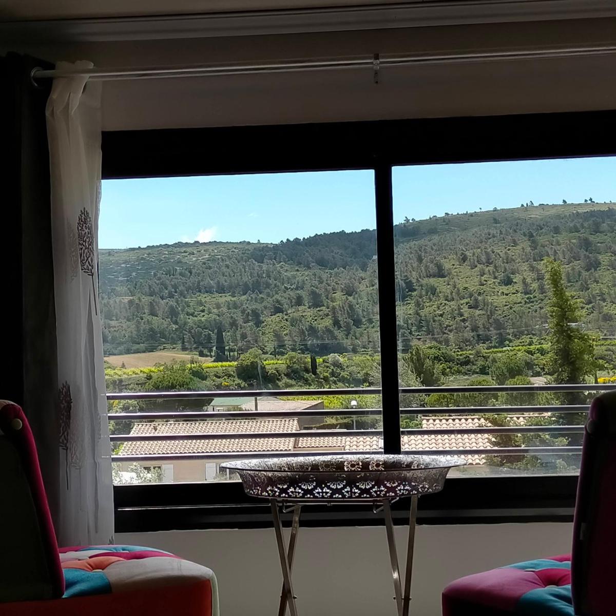 Alaric Lodge: gîte champêtre avec parking privé. - Housity