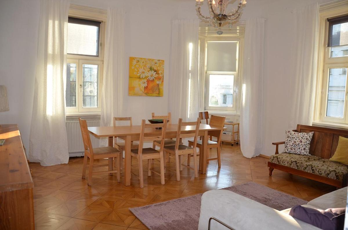 Vienna 1090 - Housity