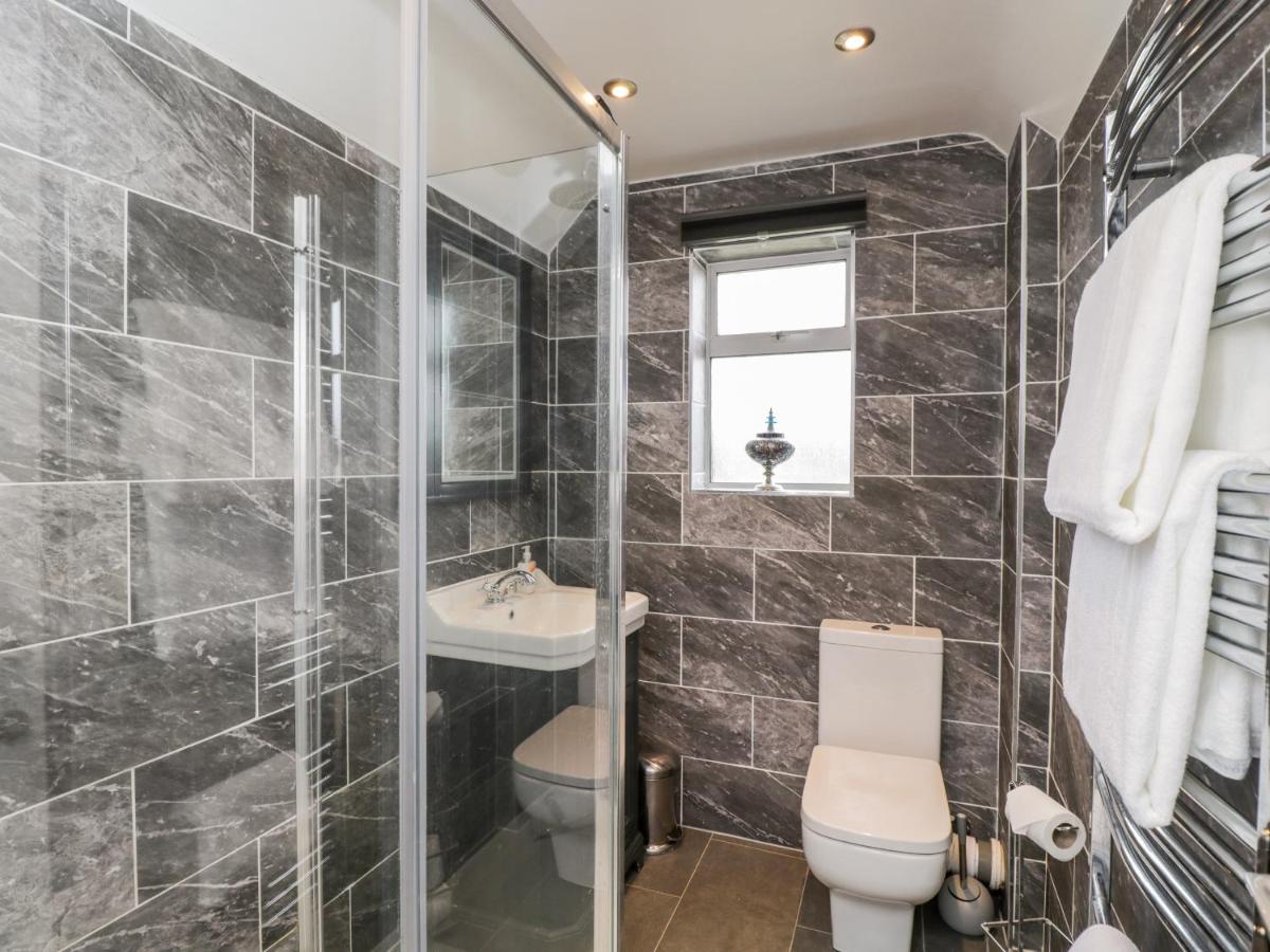 Totts House - Housity