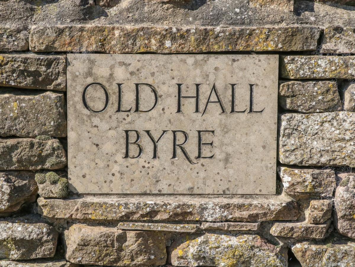 Old Hall Byre - Housity