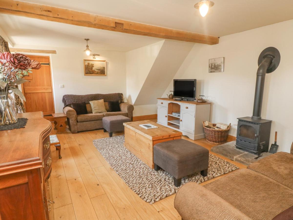 Old Hall Byre - Housity