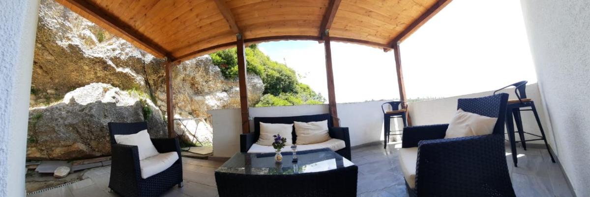 Kuća za odmor Dany - Housity