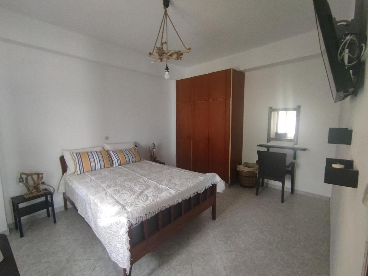Despoina SEASIDE APARTMENT AGIOS KONSTANTINOS SAMOS - Housity