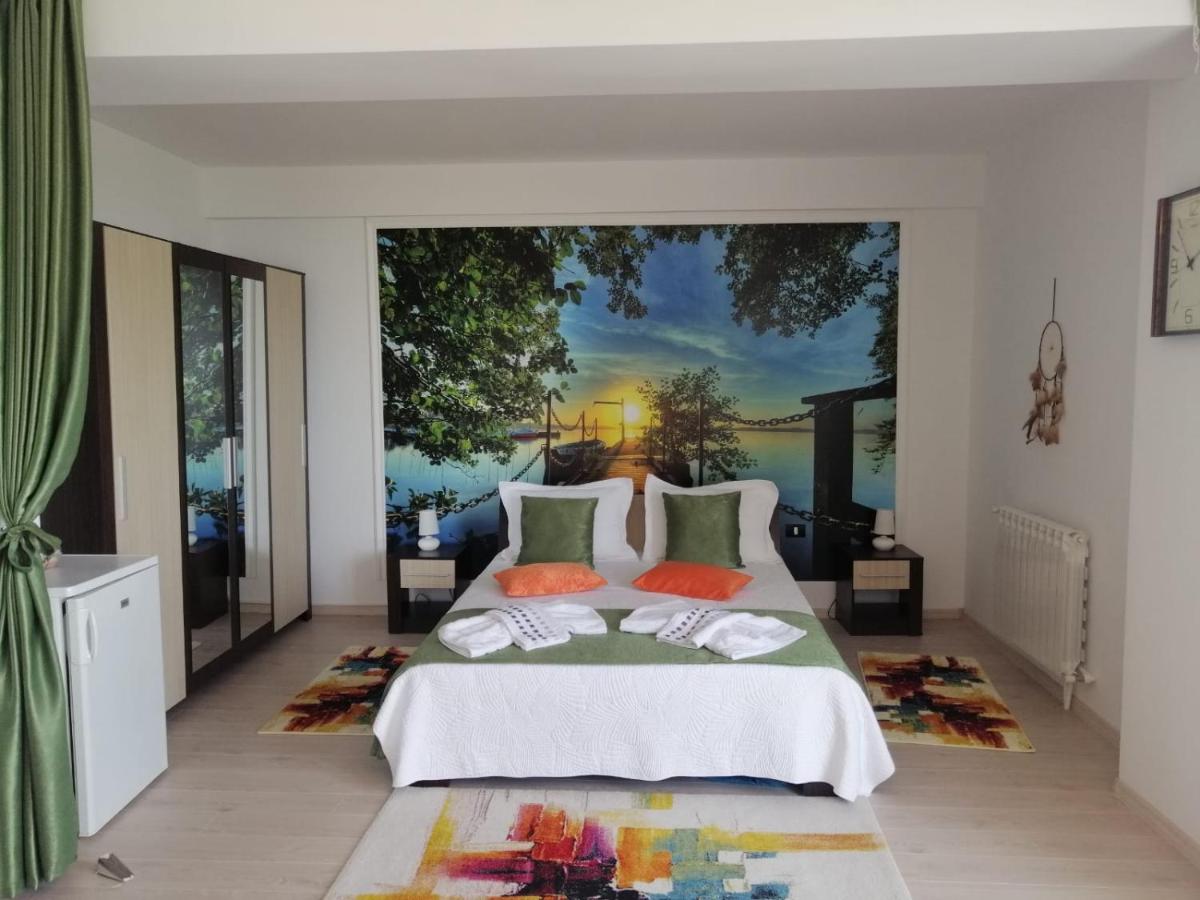 DreamView Mamaia SummerApt - Housity