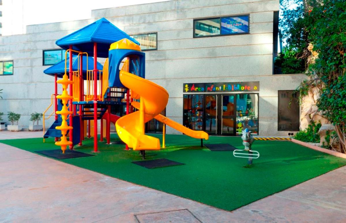 Zona de juegos infantil en Gran Hotel Bali & Spa