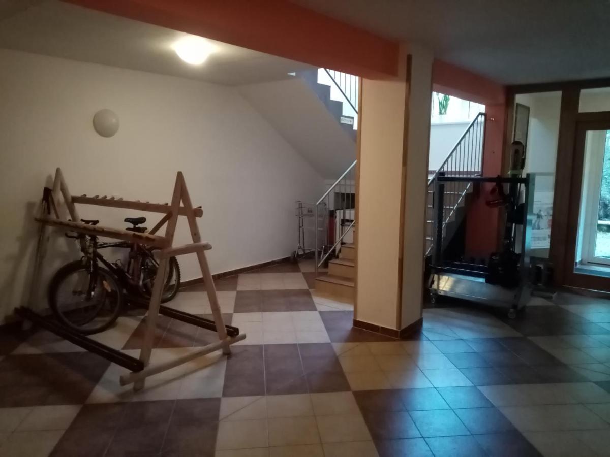 Apartmán v Lipně nad Vltavou 25 - Housity