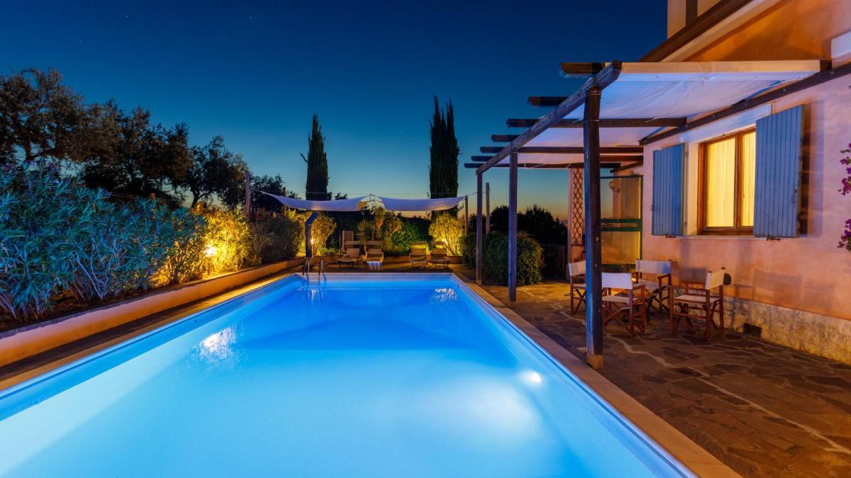 Villa delle Rose - Modern design, pool & AirCO - Housity
